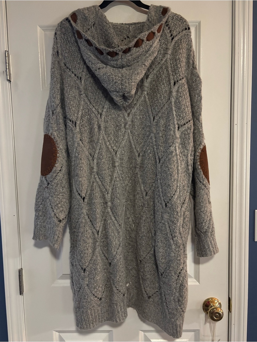POL Gray Chunky Knit Open Cardigan Sweater with Brown Trim, size Large - Picture 7 of 9